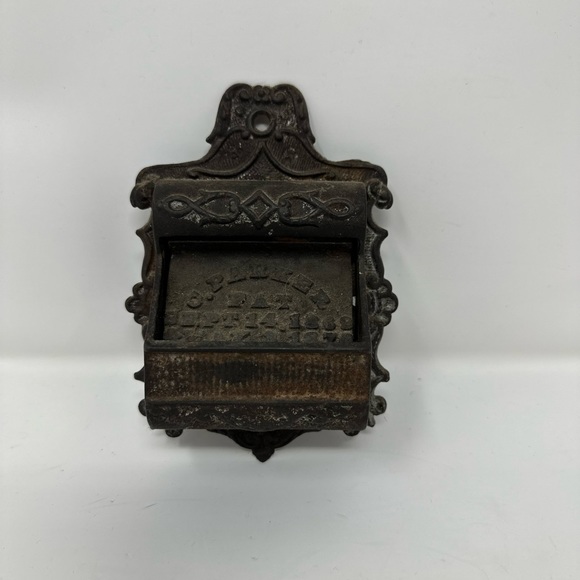 Accents Victorian Antique Cast Iron Wall Hanging Match Holder C